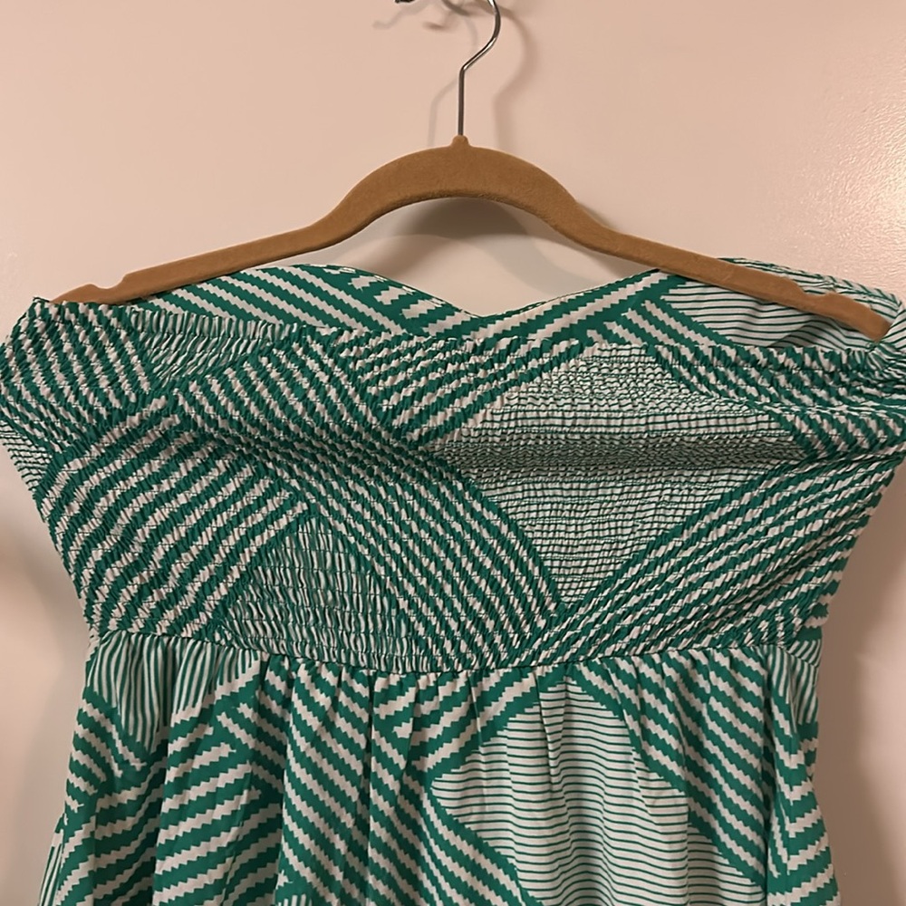 Adorable strapless dress - Picture 4 of 6